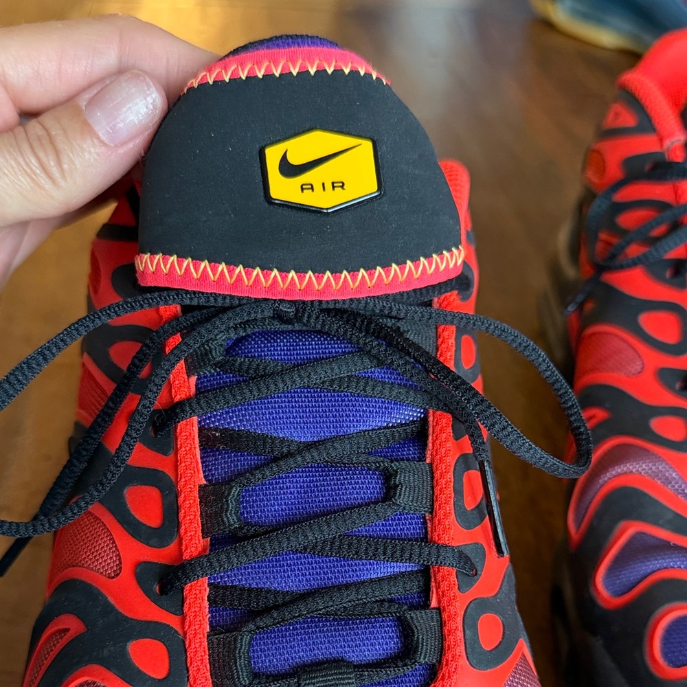 Nike Running Sneakers - Red, Blue & Black - Picture 9 of 10